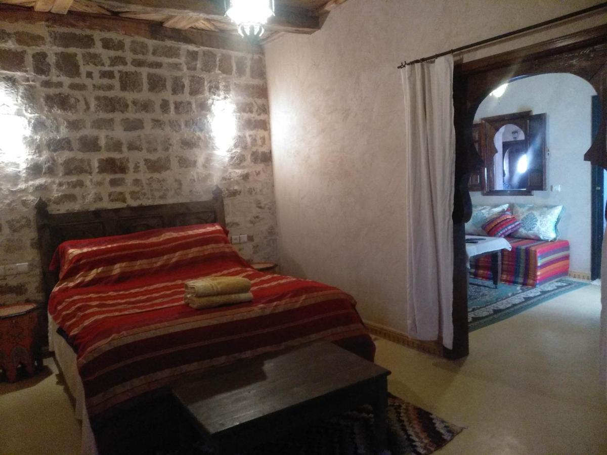 Chambre D'Hotes Aya Узуд Экстерьер фото