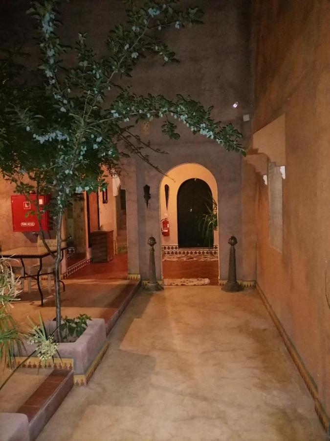 Chambre D'Hotes Aya Узуд Экстерьер фото