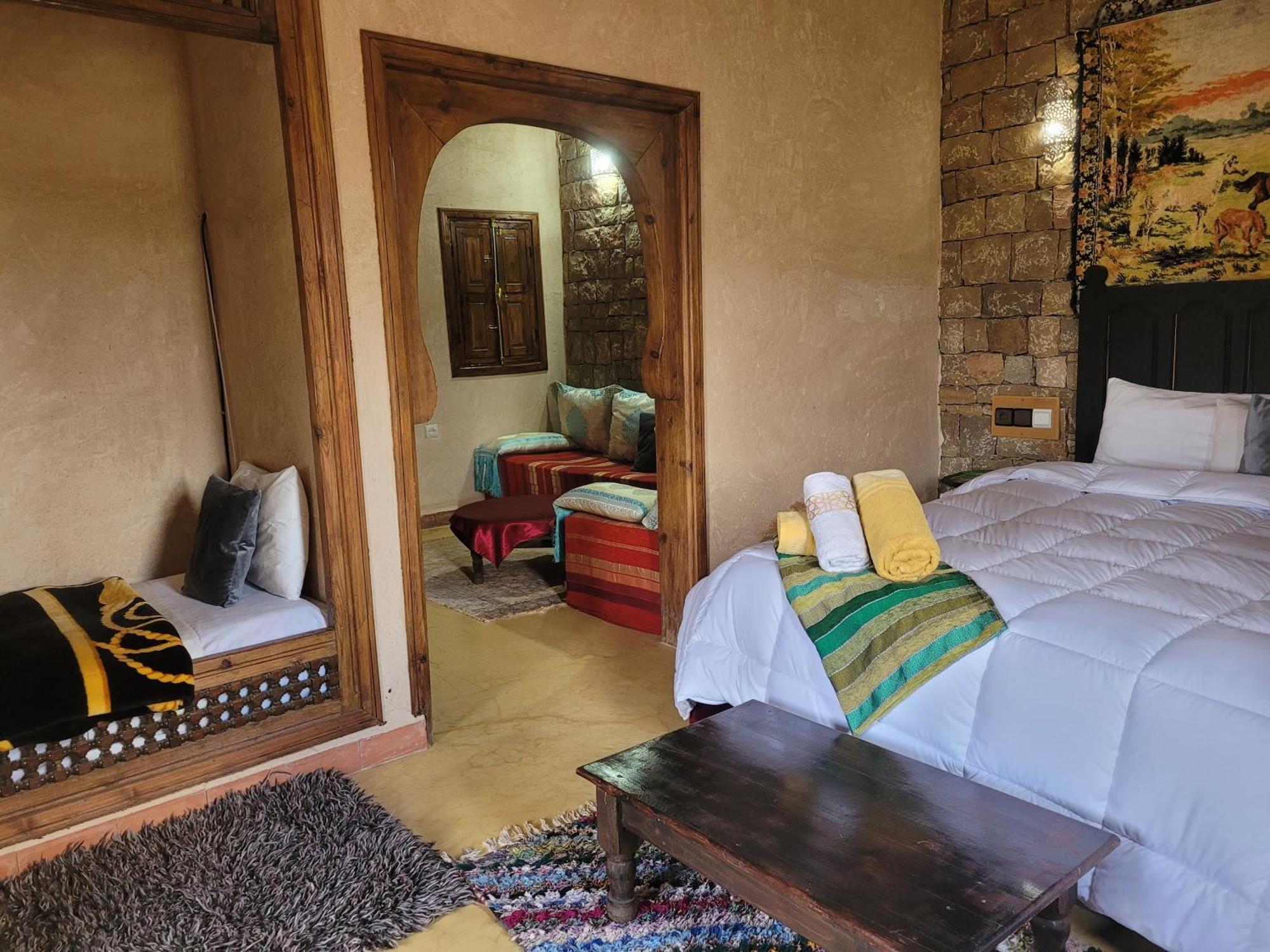 Chambre D'Hotes Aya Узуд Экстерьер фото